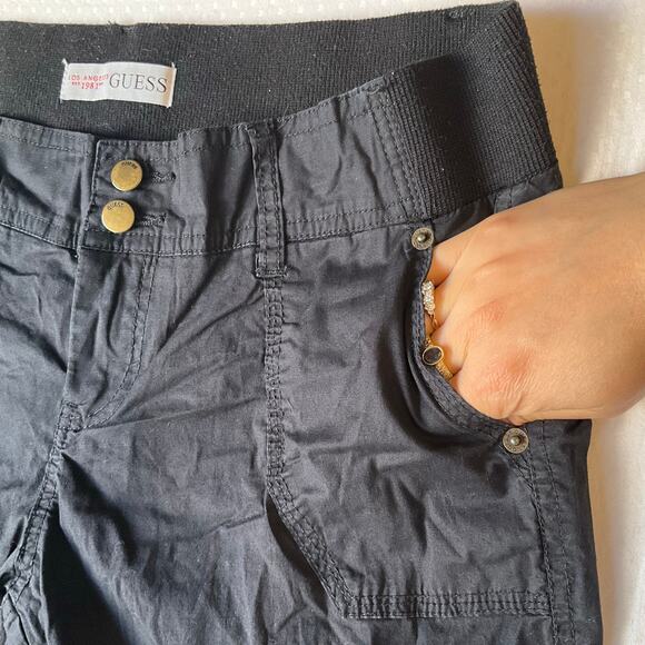 GUESS Women Capri Pants size M US Black Mid Rise Stretch - Picture 7 of 12